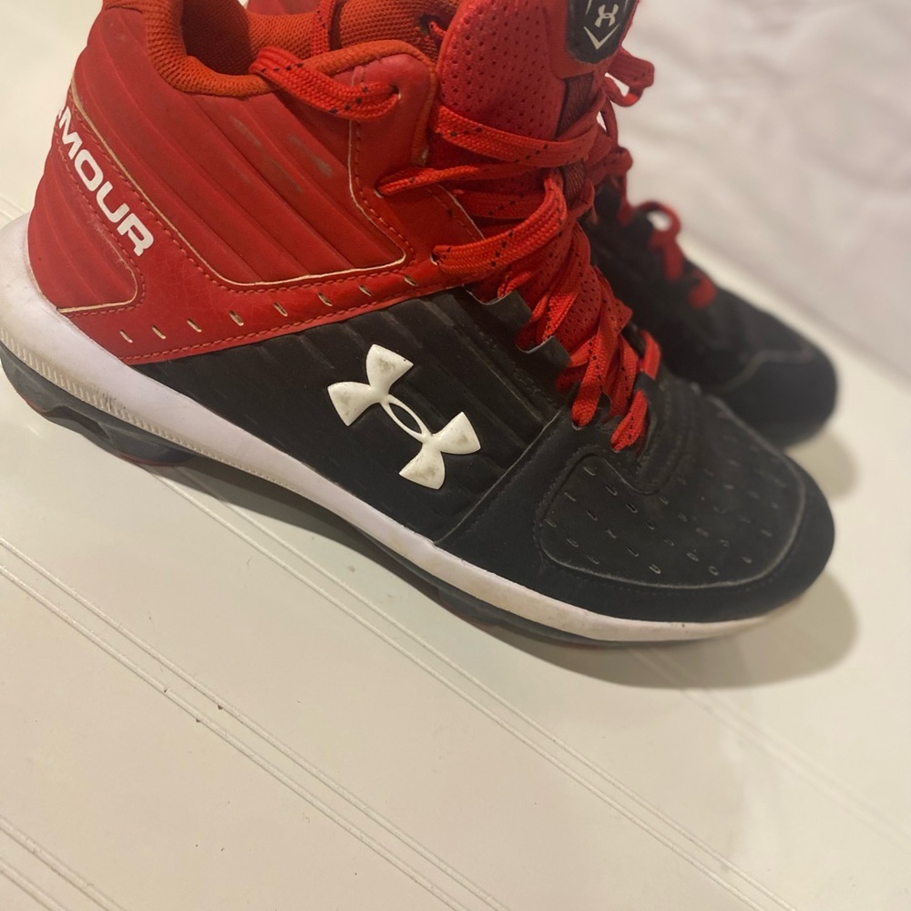 Under Armour Youth Baseball Cleats